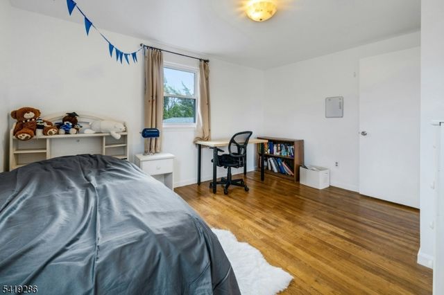 3 Page Pl, Livingston Twp., NJ 07039