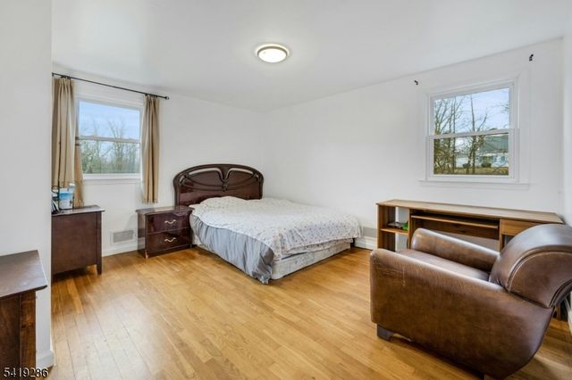 3 Page Pl, Livingston Twp., NJ 07039