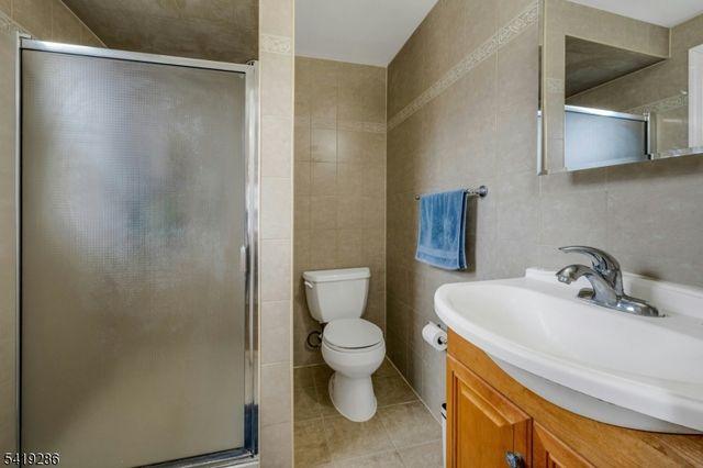 3 Page Pl, Livingston Twp., NJ 07039