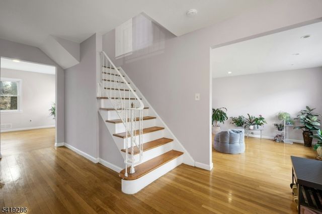 3 Page Pl, Livingston Twp., NJ 07039