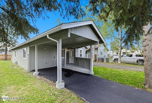 3332 Richmond Avenue, Anchorage, AK 99508