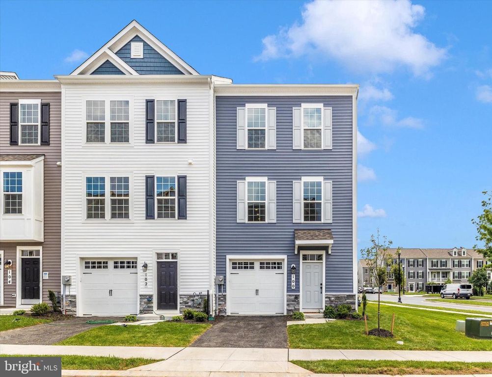 102 SPRING BANK WAY, Frederick, MD 21701