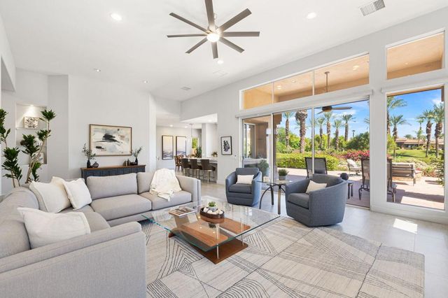 461 White Horse Trail, Palm Desert, CA 92211