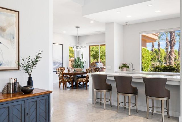 461 White Horse Trail, Palm Desert, CA 92211