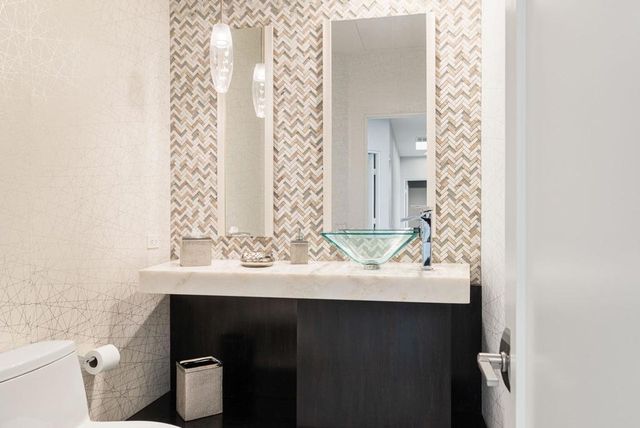 461 White Horse Trail, Palm Desert, CA 92211