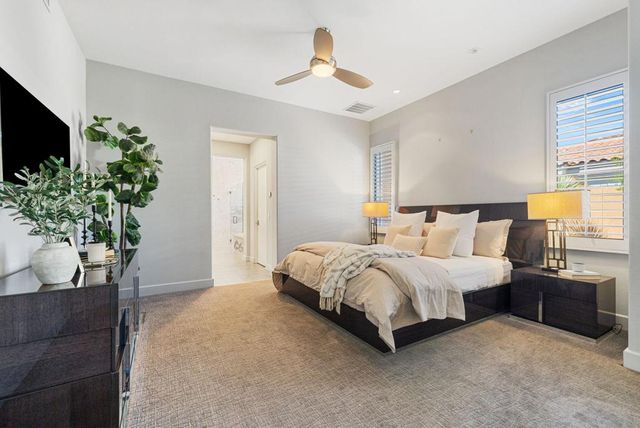 461 White Horse Trail, Palm Desert, CA 92211