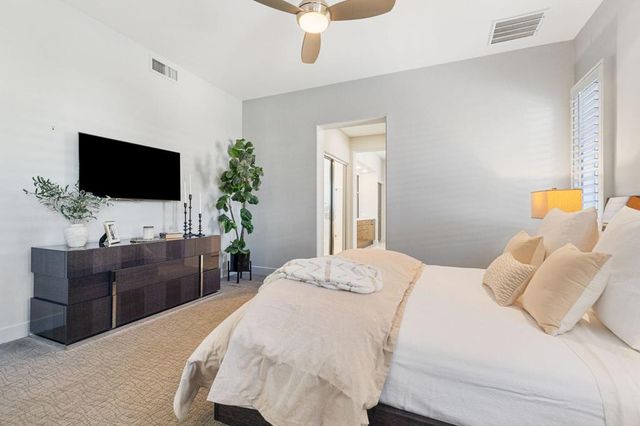 461 White Horse Trail, Palm Desert, CA 92211