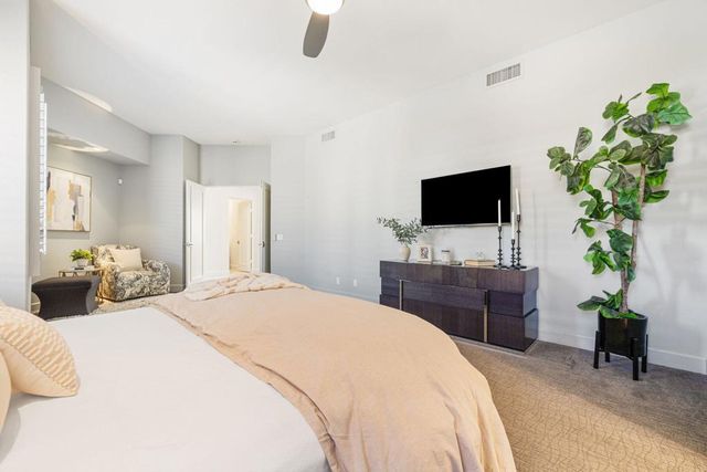 461 White Horse Trail, Palm Desert, CA 92211