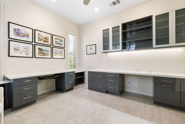 461 White Horse Trail, Palm Desert, CA 92211