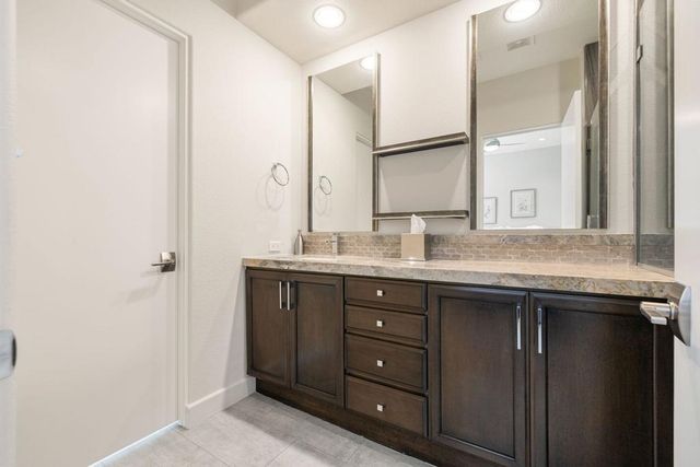 461 White Horse Trail, Palm Desert, CA 92211