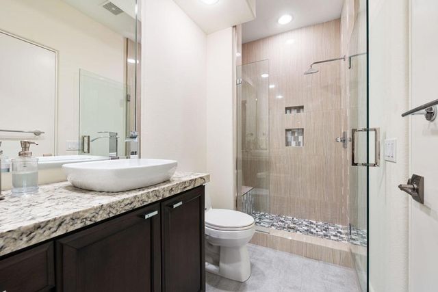 461 White Horse Trail, Palm Desert, CA 92211