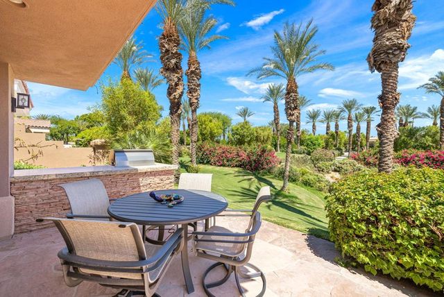 461 White Horse Trail, Palm Desert, CA 92211