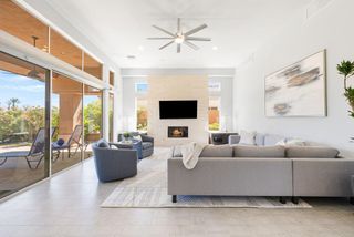 461 White Horse Trail, Palm Desert, CA 92211