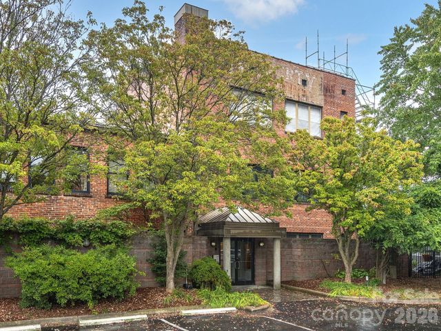 60 Haywood Street 3A, Asheville, NC 28801