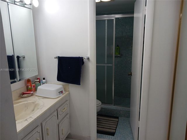 1300 St Charles Place 311, Pembroke Pines, FL 33026