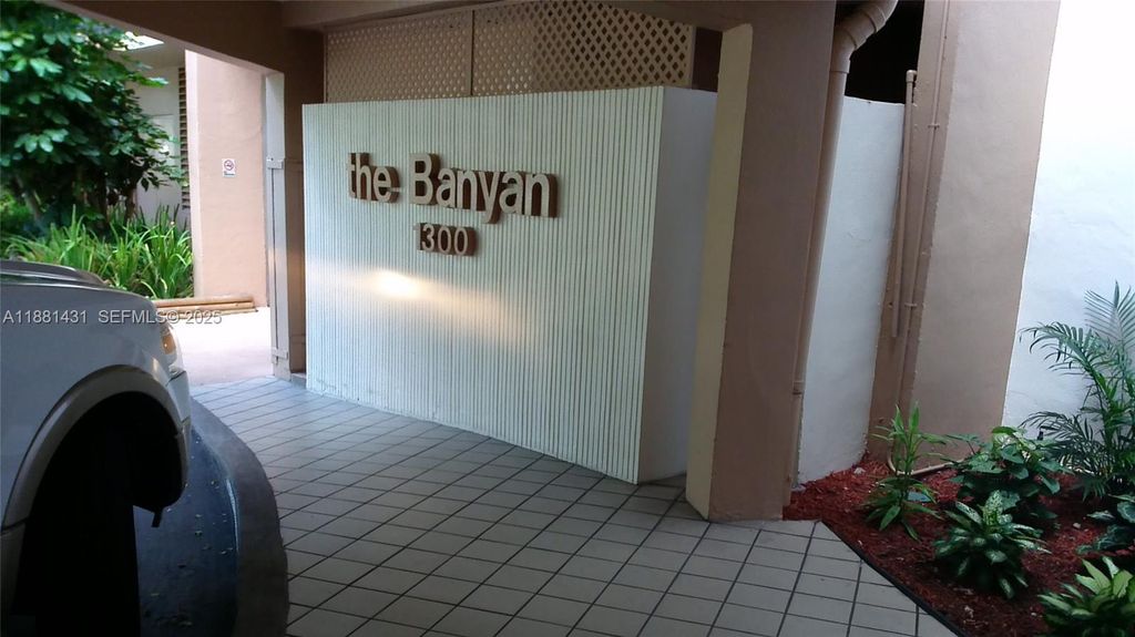 1300 St Charles Place 311, Pembroke Pines, FL 33026