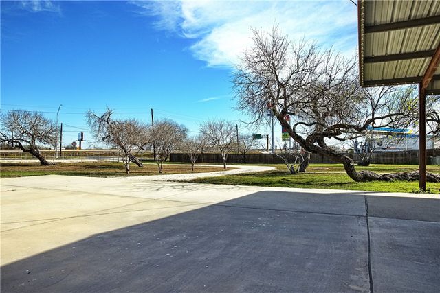 9443 Up River, Corpus Christi, TX 78410