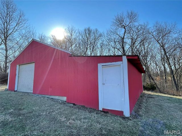 2902 Clay Street, De Soto, MO 63020