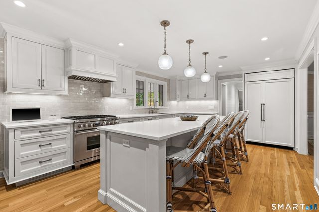 599 North Wilton Road, New Canaan, CT 06840