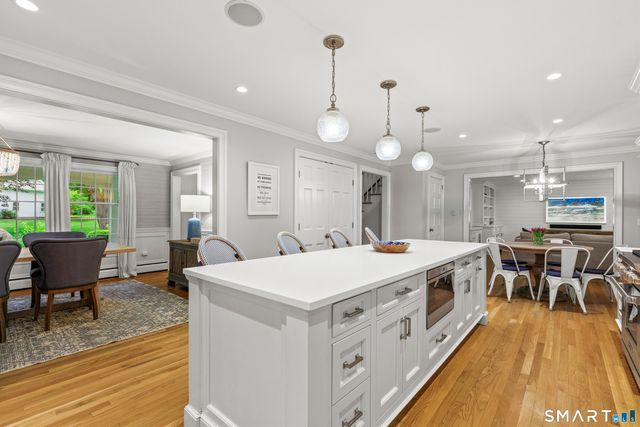 599 North Wilton Road, New Canaan, CT 06840