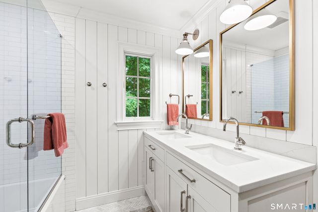 599 North Wilton Road, New Canaan, CT 06840