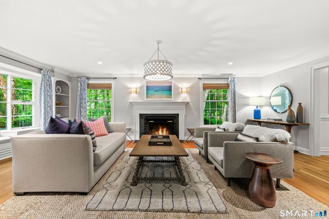 599 North Wilton Road, New Canaan, CT 06840