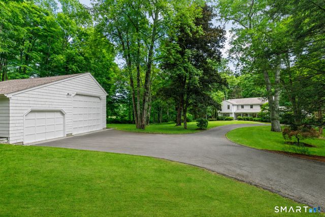 599 North Wilton Road, New Canaan, CT 06840