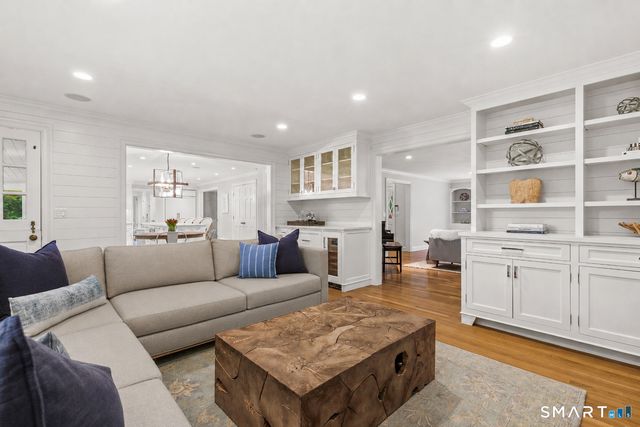 599 North Wilton Road, New Canaan, CT 06840