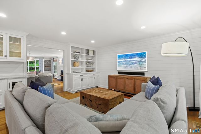 599 North Wilton Road, New Canaan, CT 06840