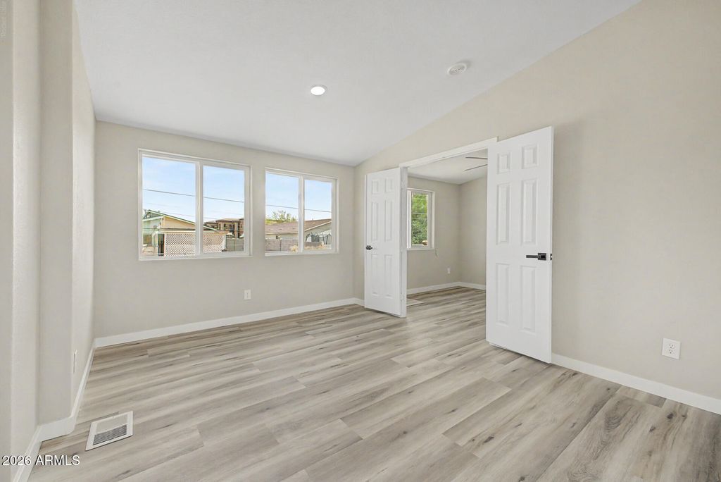 645 S CORNWALL Drive, Apache Junction, AZ 85120 — photo 4