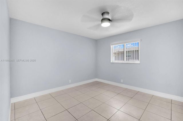 367 Phippen Waiters Rd 1, Dania Beach, FL 33004