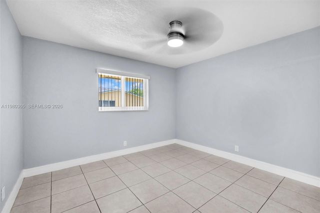 367 Phippen Waiters Rd 1, Dania Beach, FL 33004