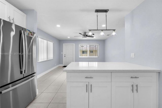 367 Phippen Waiters Rd 1, Dania Beach, FL 33004