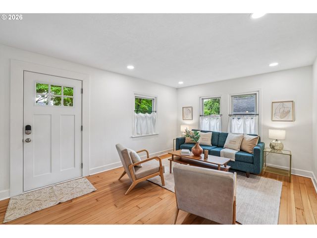 6716 Ne 25TH Ave, Portland, OR 97211