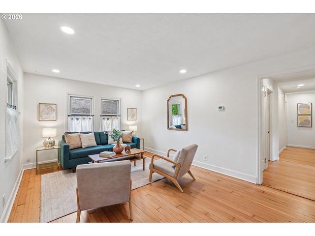 6716 Ne 25TH Ave, Portland, OR 97211