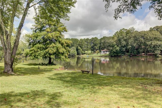 215 Wessmanor Drive, Bowdon, GA 30108