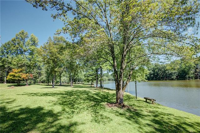 215 Wessmanor Drive, Bowdon, GA 30108
