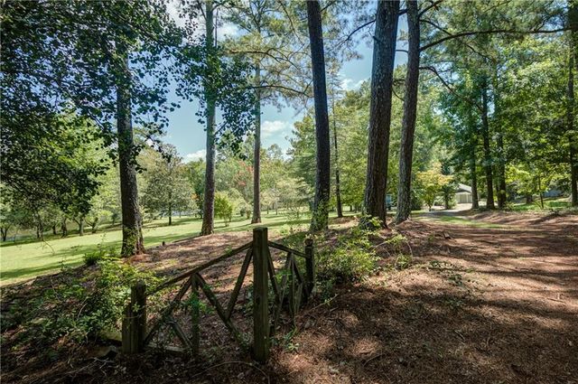 215 Wessmanor Drive, Bowdon, GA 30108