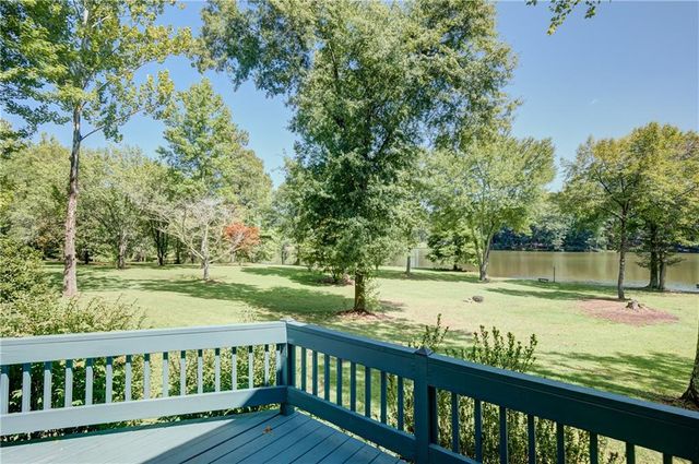 215 Wessmanor Drive, Bowdon, GA 30108