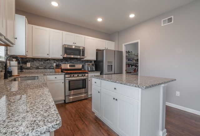 28 Dylan Boulevard, Barnegat, NJ 08005