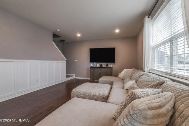 28 Dylan Boulevard, Barnegat, NJ 08005