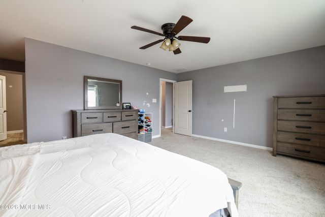 28 Dylan Boulevard, Barnegat, NJ 08005