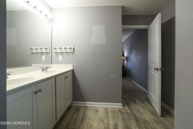 28 Dylan Boulevard, Barnegat, NJ 08005