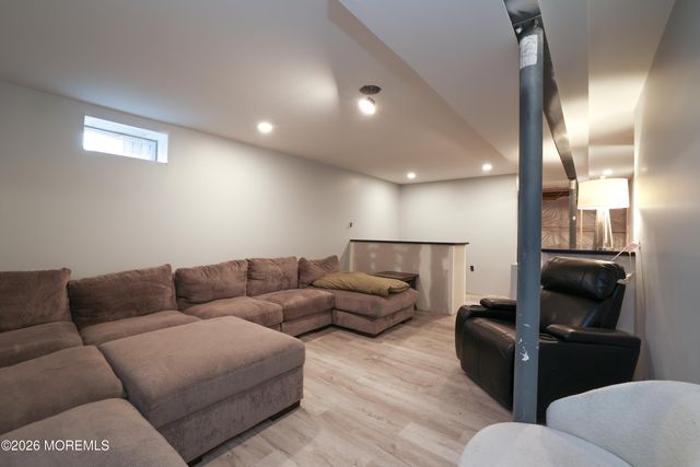 28 Dylan Boulevard, Barnegat, NJ 08005