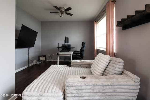 28 Dylan Boulevard, Barnegat, NJ 08005