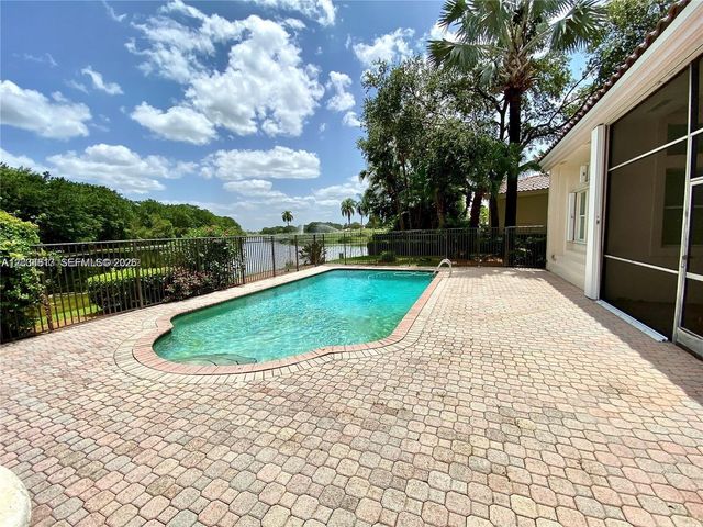 2694 Oakmont, Weston, FL 33332