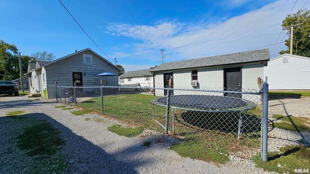 1316 N PARK Avenue, Herrin, IL 62948