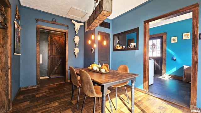 1316 N PARK Avenue, Herrin, IL 62948