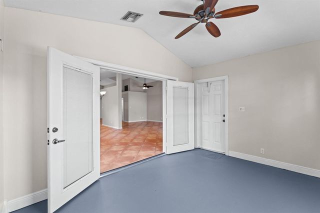 125 Saratoga Boulevard E, Royal Palm Beach, FL 33411