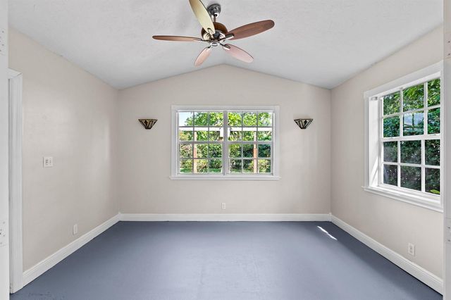 125 Saratoga Boulevard E, Royal Palm Beach, FL 33411